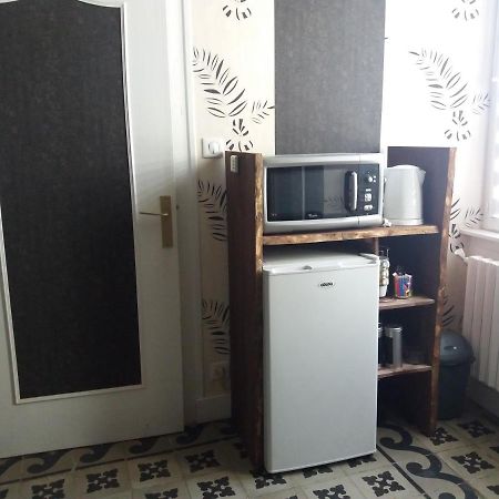 Chambre Meublee A Louer Pouzauges Kültér fotó
